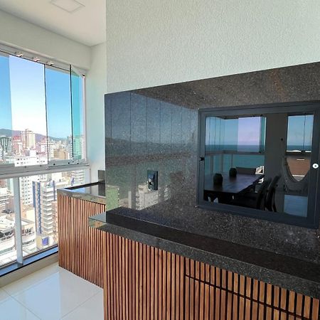 COBERTURA com belíssima vista para o mar e jacuzzi Itapema Exterior foto